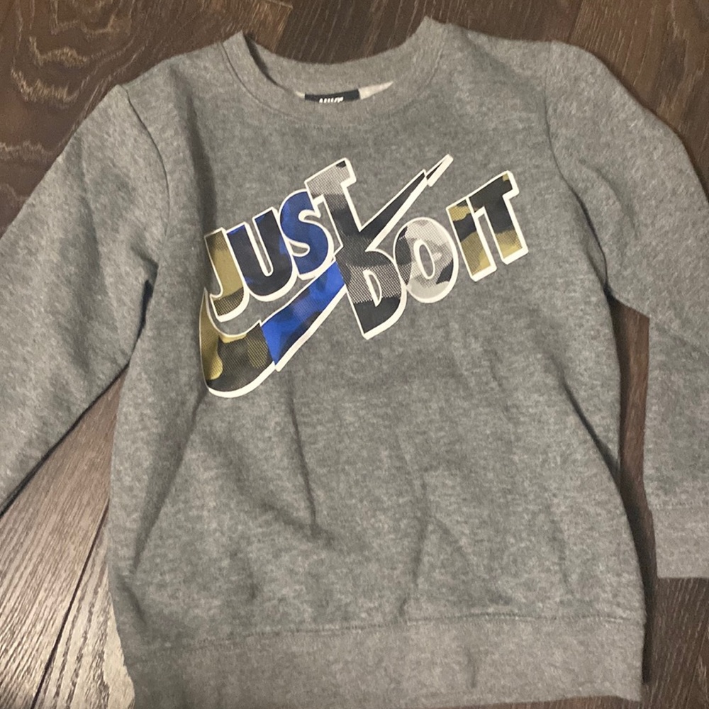 Boys Nike Sweatshirt